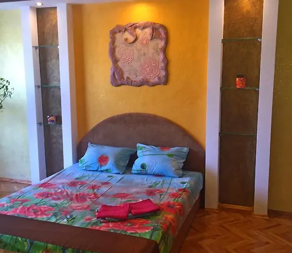 Apartment On Hrushevskoho 28